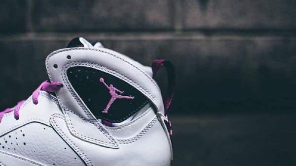 Nike Air Jordan 7 Gs Fuchsia Glow Tops Boty Pro Muže Bílé