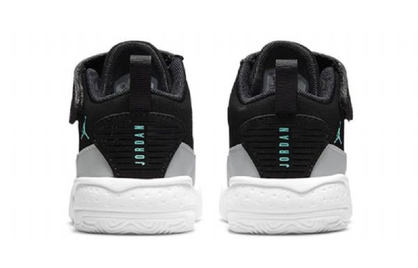 Boty Nike Air Jordan Max Aura 2 Td Pro Děti Černá Šedá