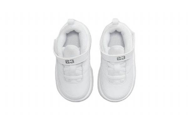 Dětské Tenisky Nike Air Jordan Max Aura 3 Bílé