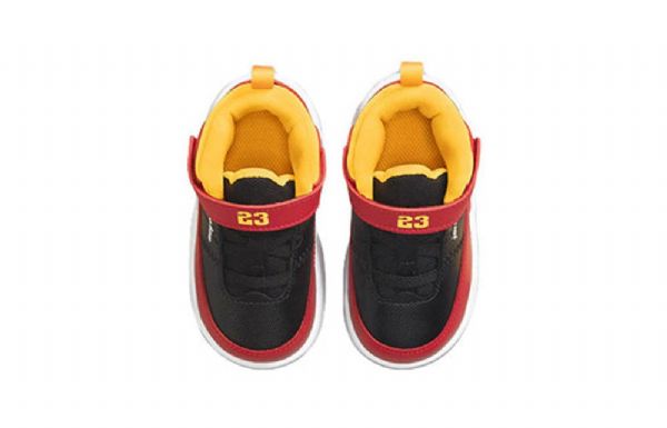 Dětské Tenisky Nike Air Jordan Max Aura 3 Se Td Černá Červený Zlatý