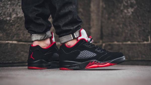 Nike Air Jordan 5 Low Tops Alternativní Boty Pro Muže Černočervené