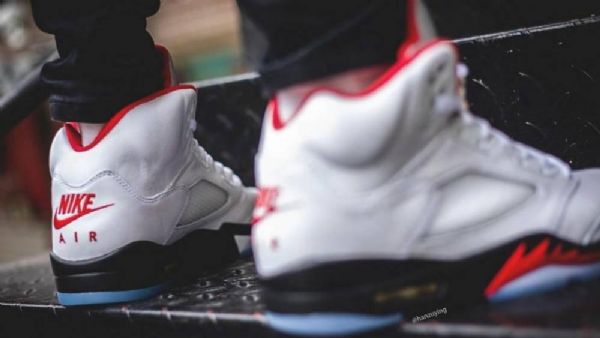 Pánské Boty Nike Air Jordan 5 Fire 2020 Červené